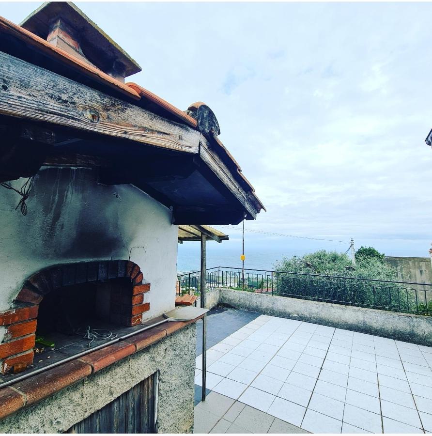 Bbq House Apartment Сан Ремо Екстериор снимка